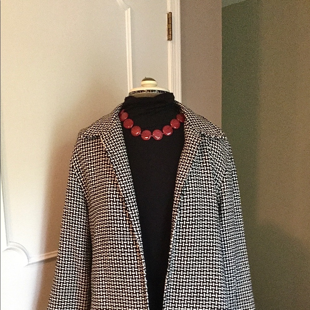 Coldwater Creek black and white silk blazer